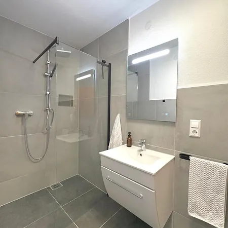 Gartenstudio Anila Lägenhet *